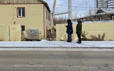 В Якутске водитель перепутал педали и врезался в жилой дом