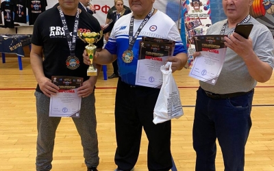 Трое якутян стали чемпионами мира по пауэрлифтингу