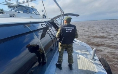 Судоводитель теплохода, который сель на мель и пострадали семь человек, предстанет перед судом в Якутии
