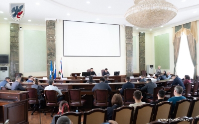 Руководители городских УК и ТСЖ представили главе Якутска итоги своей работы за I квартал