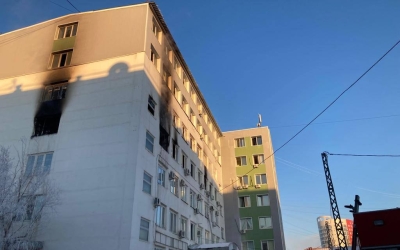 Количество пострадавших на пожаре в центре Якутска возросло до восьми человек