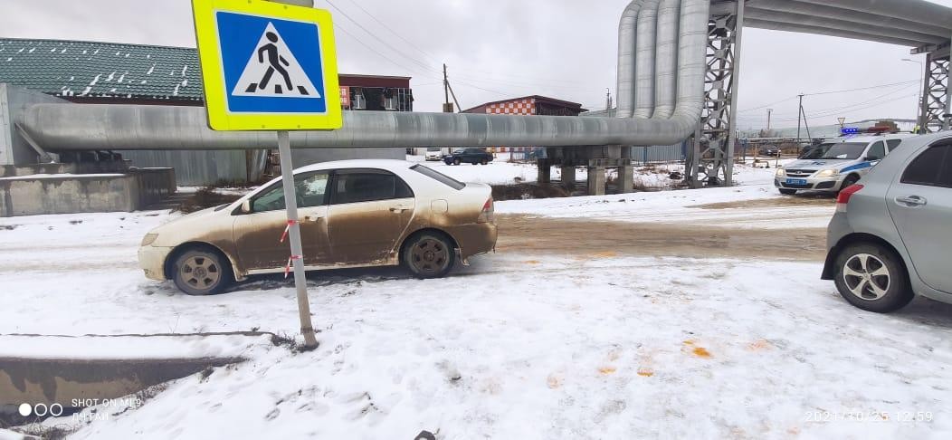 В Якутске шестилетняя девочка попала под колеса автомобиля
