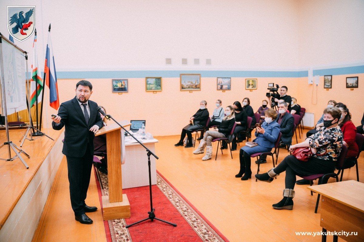 Евгений Григорьев выступил с отчетом перед населением в Промышленном округе