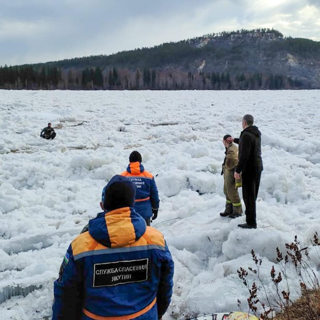 В Якутии спасли четверых детей со льдины: Новые подробности    