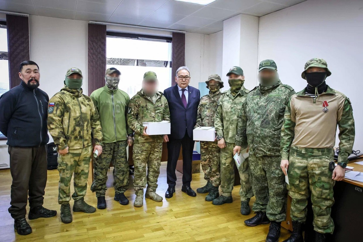 В Якутии состоялся первый выпуск военнослужащих - операторов БПЛА